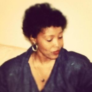 Meet your Posher, Ella